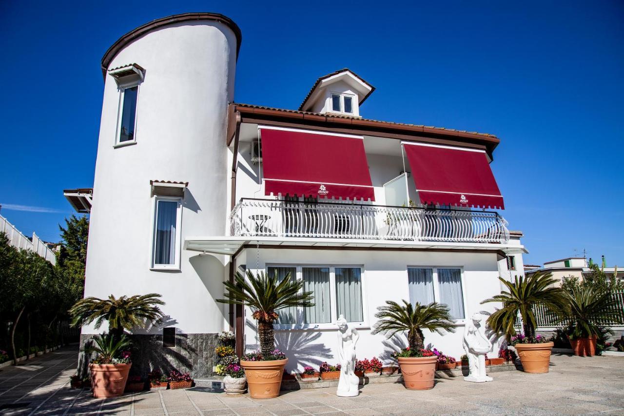 Hotel Ibisco Suites & Relax Pozzuoli Exterior foto