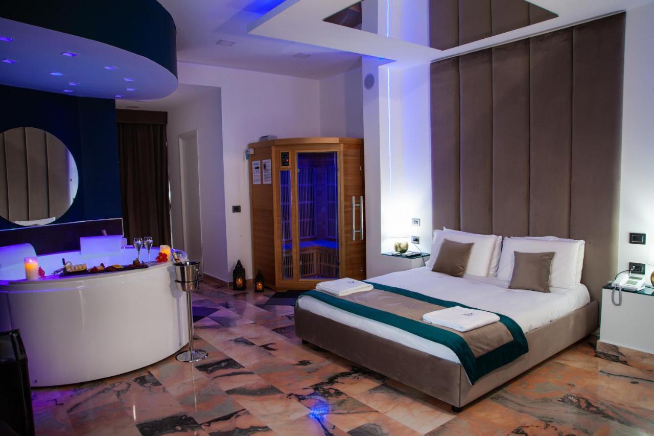 Hotel Ibisco Suites & Relax Pozzuoli Exterior foto